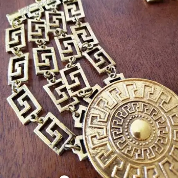 VERSACE FOR H&M GOLD MEDALLION CHOKER NECKLACE H&M CRUISE COLLECTION 2011 BN - Picture 6 of 9